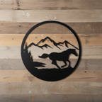 Horse 1035 front view on wall